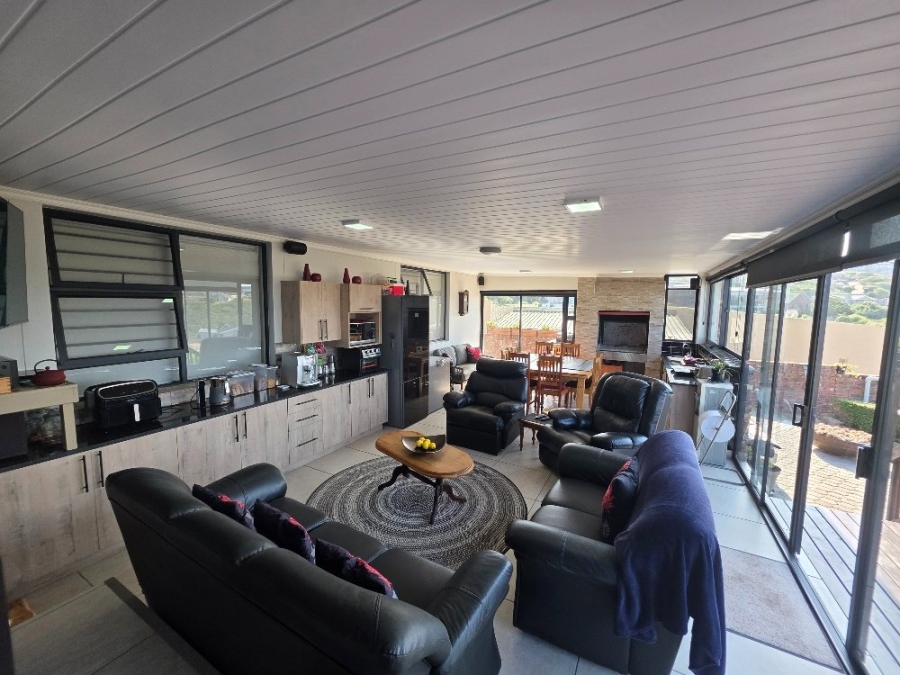 3 Bedroom Property for Sale in Dana Bay Western Cape